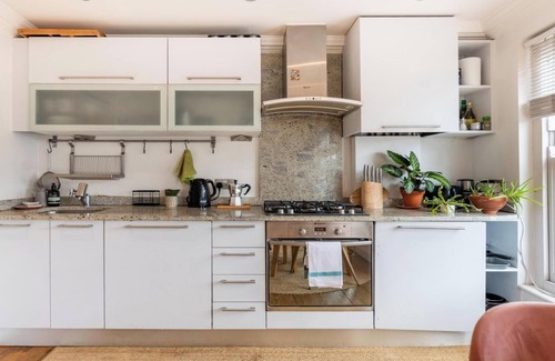 Mildmay Apartment | Warm and Welcoming 1BD Flat in East London