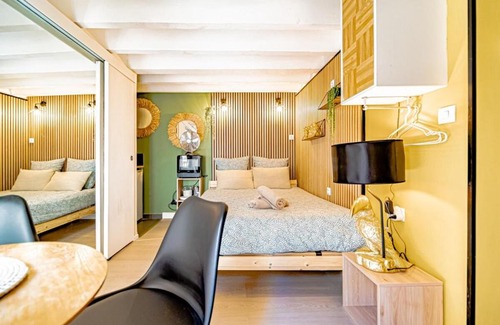 Jules Ferry - Recamier Apartment | Warm and well-appointed studio Foch Masséna district