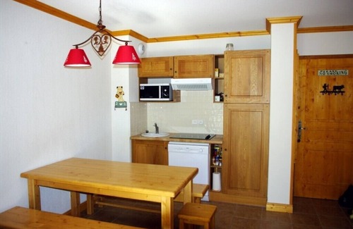 Valloire Apartment | Warm apartment 100 meters from the slopes. Large balcony in the sun!