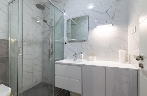 Podostrog Apartment | Warm-colored stylish apartment