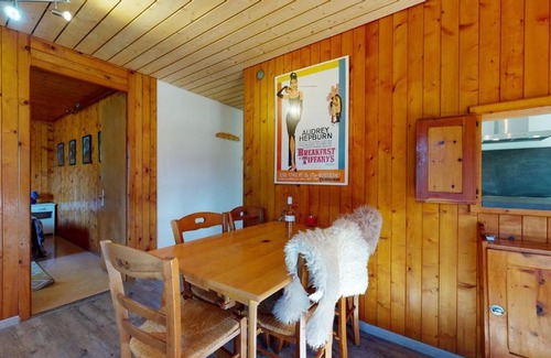 Evolene Apartment | Warm family apartment in Evolène, nice outdoor space, view on the mountains