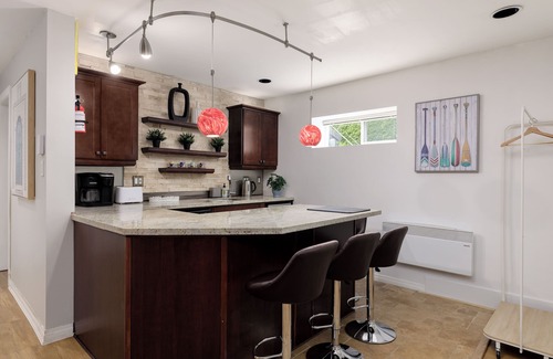 Coquitlam Apartment | Warm & inviting 1BR getaway