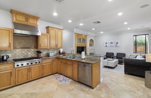 Sherman Oaks House | Warm, Inviting, Spacious Mediterranean Style Home Near Universal Studios