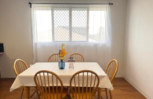Coopers Plains House | Warm Welcome at Coppers Plains
