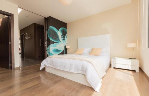 Cumbaya Apartment | Warmflower Rooftop