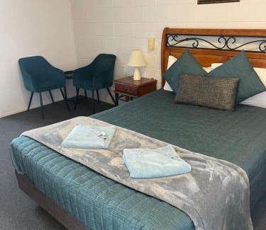 Charleville Hotel | Warrego Motel