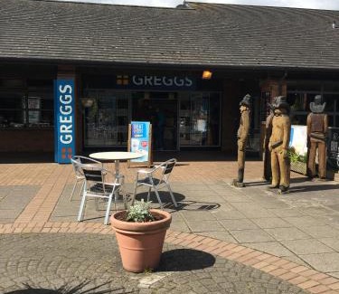 Lymm Hotel | Warrington Motel, J20 M6 Lymm Services