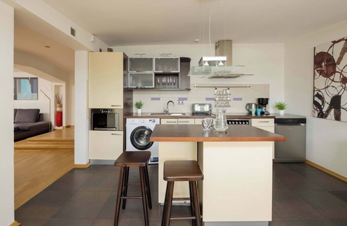 Srodmiescie Południowe Apartment | Warsaw | Pl. Konstytucji 2 | Spacious Apartment | City Centre