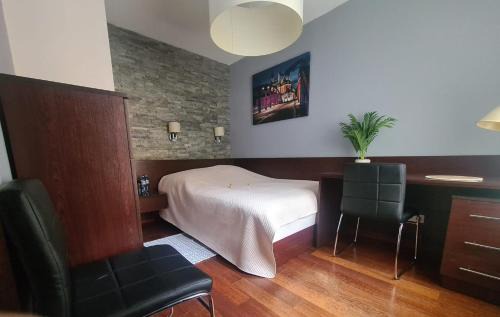 Stare Miasto District Apartment | Warta LUX Apartment, self check-in 24h, free parking