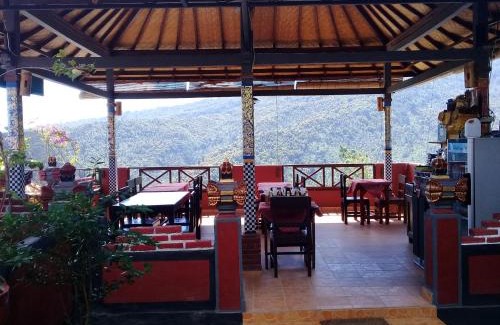Munduk House | Warung Jojo and Homestay