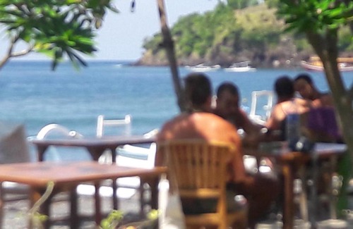 Purwakerti House | Warung Pantai Bungalows