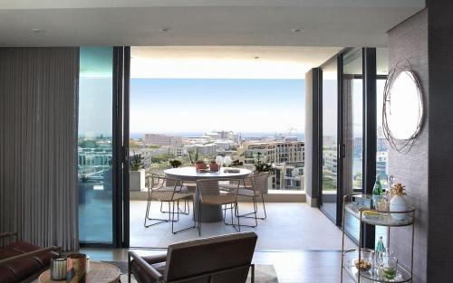 Green Point Apartment | Warwick Apartments by Propr