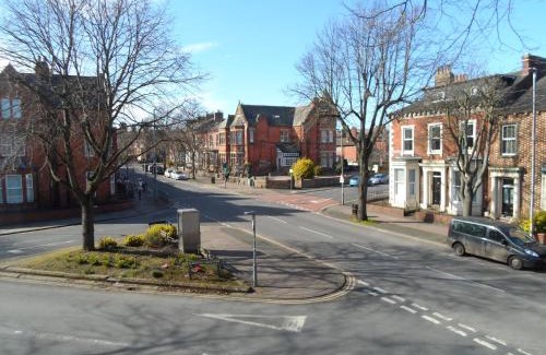 Carlisle House | Warwick Lodge