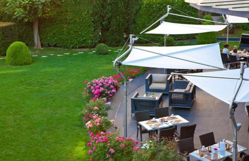 6th Arrondissement Apartment | Warwick Reine Astrid - Lyon