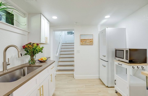 Washington Park West Apartment | Wash Park Access: Denver Apt w/Outdoor Dining!