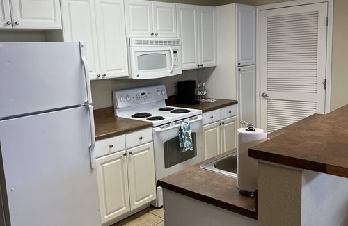 Topeka Apartment | Washburn Hotel Suites