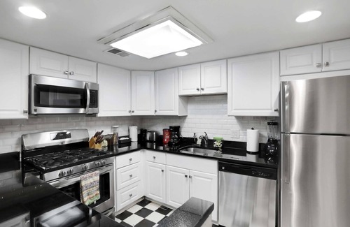 West End Apartment | Washington, DC's Finest Address