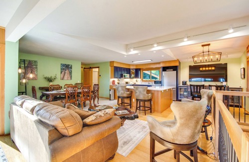 Port Ludlow House | Washington Gem on 8.5 Acres: Clamming Nearby!