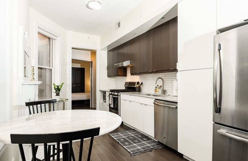Over-the-Rhine Apartment | Washington Park | Rooftop Patio | Parking