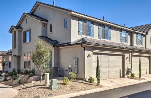 Sienna Hills House | Washington Townhome with Patio and Resort Perks!