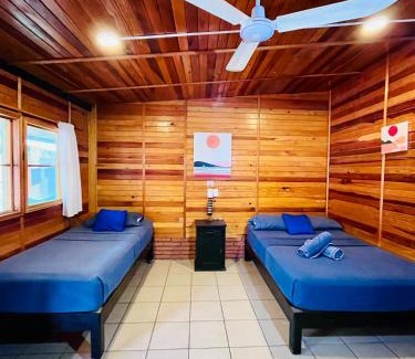 Brisas de Zicatela Hotel | Wasi la Punta 6 Starlink 2min walk to the beach