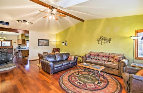 Tanaina House | Wasilla Home on Memory Lake with Mountain Views!