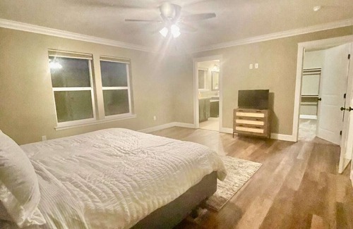 Wasilla House | Wasilla Lake Life Condo, pet friendly!nnn
