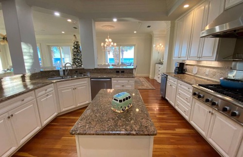 Fort Walton Beach - Destin House | Watch Dolphins Swim By! <50 Steps to Beach!
