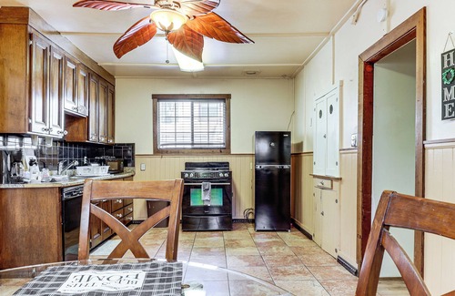 Clearlake House | Watefront Getaway w/Mtn Views & Dock in Clearlake