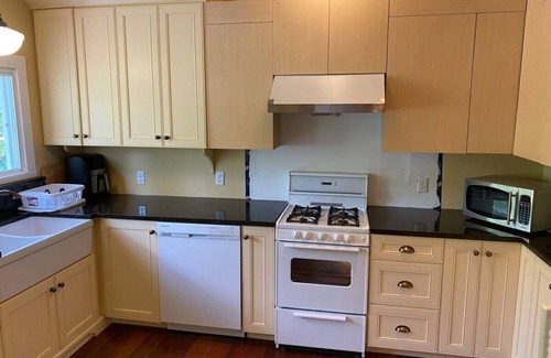 Crystal Beach House | Water Front Beach House - 3BR w BBQ & Sunset!