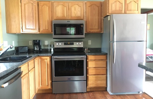 Gwinn Cabin | Water Front Cabin on Beautiful West Bass Lake, Swim, Fish, Hunt, Boat