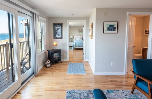 North Truro Condo | 🌟✨Water Front Gem Steps to the Beach