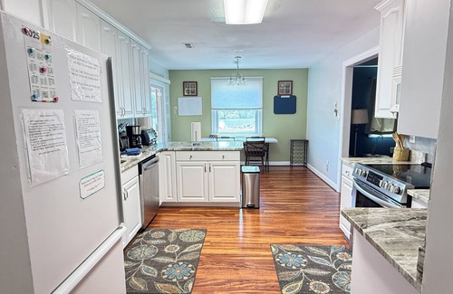 Hampton House | Water front, river views, fishing from backyard, Large yard to enjoy.