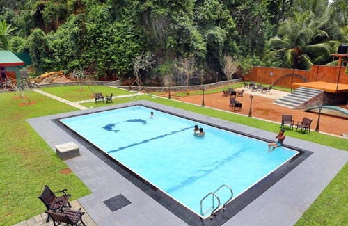 Aluthgama Hotel | Water Lily