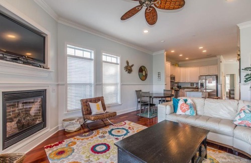 Waters Edge House | Water's Edge 088 - My Blue Heaven Home