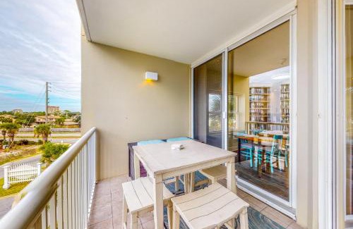 Fort Walton Beach Apartment | Water's Edge 301