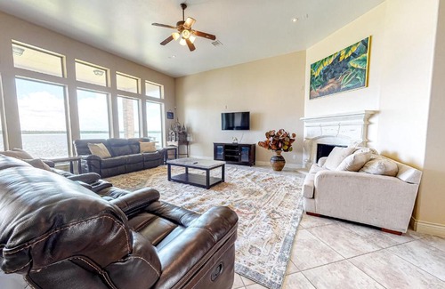 Lake Houston House | Water's Edge