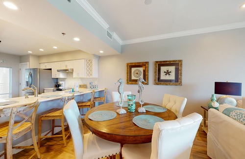 Rosemary Beach Condo | Water-view condo with pool, hot tub & pickleball