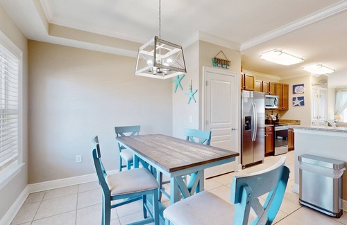Mexico Beach Condo | Water-view condo with hot tub, pool, fitness room & balcony - dog-friendly