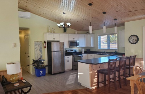 Bayview House | Water view cottage 5 min to Cav Beach, Golf, Anne Green Gables