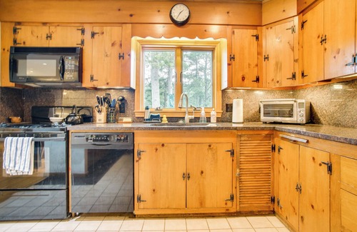 Mashpee House | Water-View Duplex w/Sunroom & Decks in Mashpee!