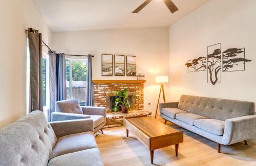 Lake Elsinore House | Water-View Home with Hot Tub in Lake Elsinore!