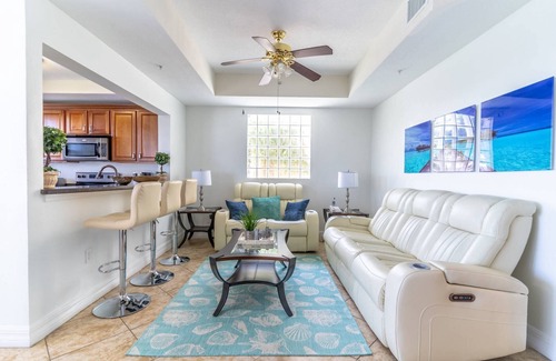 Ruskin House | Water Views! Newly Remodeled 3 Bedroom Townhome in Little Harbor Resort