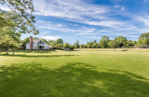 Springs House | WATER VIEWS RETREAT IN SPRINGS, EAST HAMPTON, POOL, FIRE PIT, GREAT OUTDOORS!