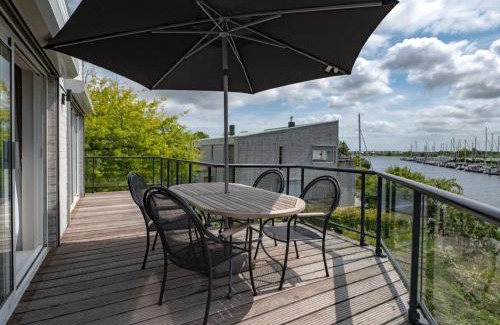 Kortgene Villa | Water Villa Kortgene by Veerse Meer
