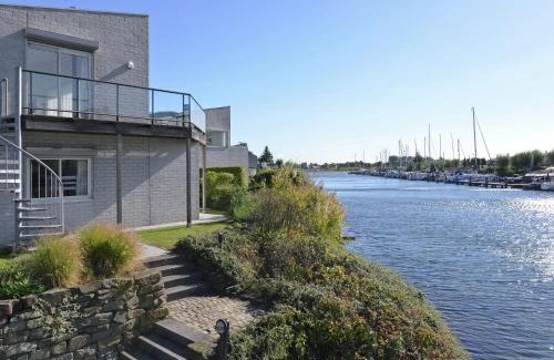 Kortgene Villa | Water Villa Kortgene by Veerse Meer