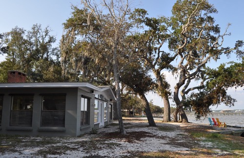 Josephine House | Water - Woods - Nature - Sweeping Bay Views - World-Class Fishing