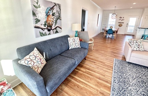Dauphin Island House | Waterbirds-Beachfront-Hot Tub-Newly decorated!