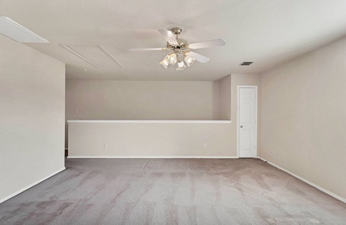 Comal County House | Waterfall Cave Pool, Hot tub, horses! New Braunfels, Tx - Sleeps up to 21 !