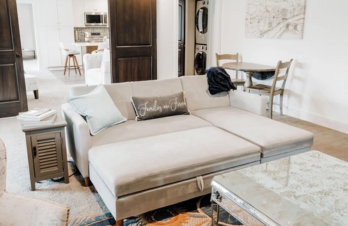 Hockinson Apartment | Waterfall retreat: Peace, Spacious, Tranquility